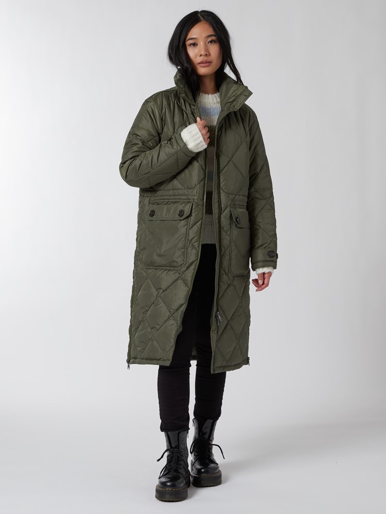 Tender quiltet kåpe 7500356_GUC-JEANPAUL-A22-Modell-Front_2096_Tender quiltet kåpe GUC_Tender quiltet kåpe GUC 7500356.jpg_Front||Front