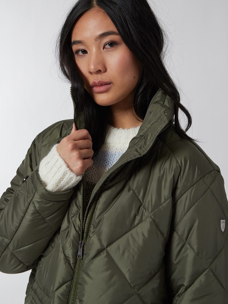 Tender quiltet kåpe 7500356_GUC-JEANPAUL-A22-Modell-Front_5702_Tender quiltet kåpe GUC_Tender quiltet kåpe GUC 7500356.jpg_Front||Front