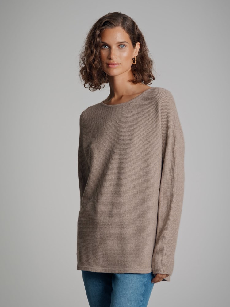 Molline genser 7500385_AMU-MARIEPHILIPPE-A22-Modell-Front_chn=match_7733_Molline genser AMU_Molline genser AMU 7500385.jpg_Front||Front