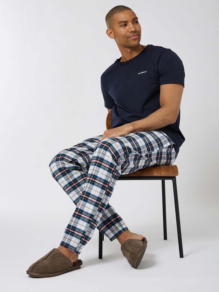 Jeannot pysjamas 7500566_O79-JEANPAUL-W22-Modell-Front_2411_Jeannot pysjamas O79.jpg_Front||Front