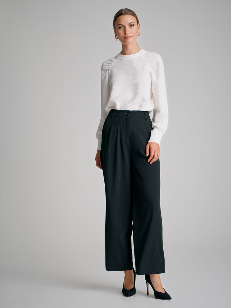 Medea bukse 7500600_CAB-DONNA-W22-Modell-Front_chn=match_1805_Medea bukse CAB_Medea bukse CAB 7500600.jpg_Front||Front