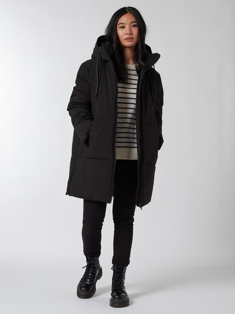 Brielle jakke 7500765_ID2_Jean Paul_Brielle Jakke_A22_2999_Modell_ (4)_Brielle jakke ID2_Brielle jakke ID2 7500765.jpg_