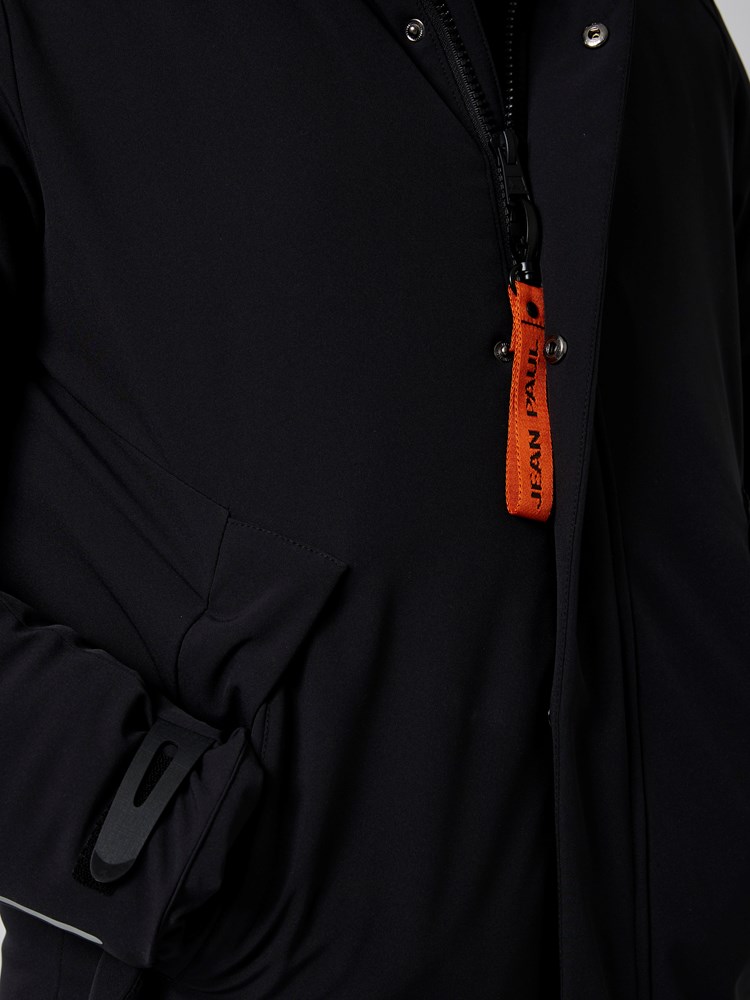 Pinto parka 7500776_ID2_Jean Paul_Pinto Parka_A22_Modell (4).jpg_