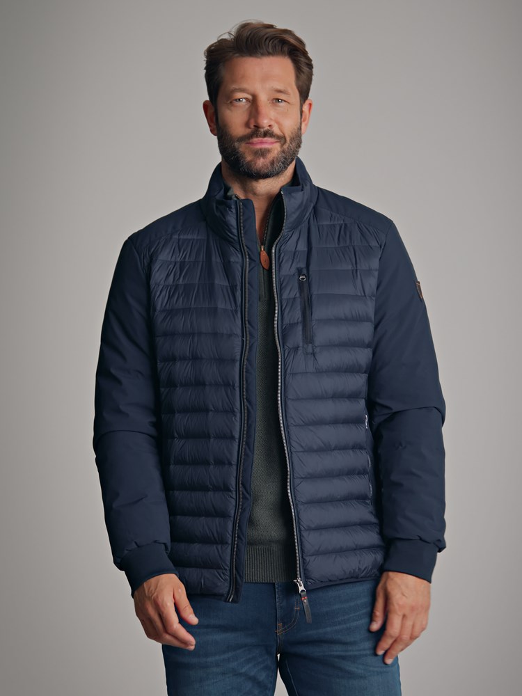 Costner dunjakke 7500803_EMU-REDFORD-A22-Modell-Front_chn=match_5719.jpg_Front||Front