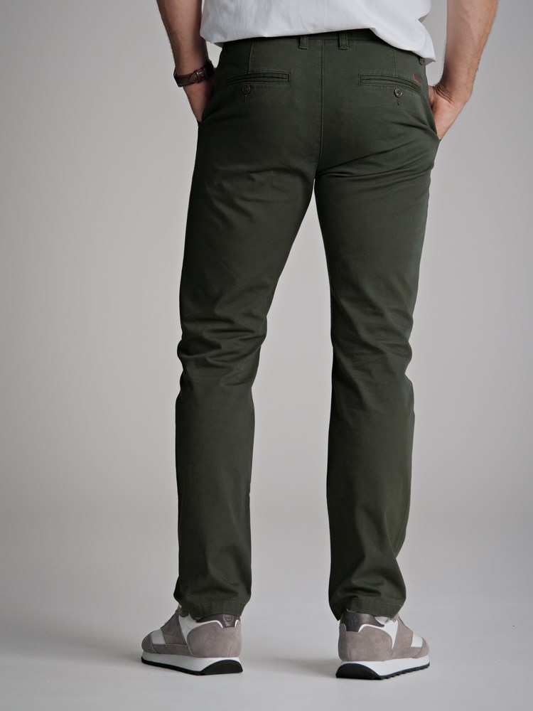 Christer struktur chinos 7500842_GUC-REDFORD-A22-Modell-Back_chn=match_9866_Christer struktur chinos GUC.jpg_Back||Back