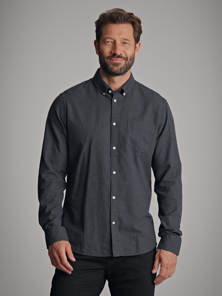 Berardi skjorte 7500848_C31-MARIOCONTI-A22-Modell-Front_chn=match_1926.jpg_Front||Front