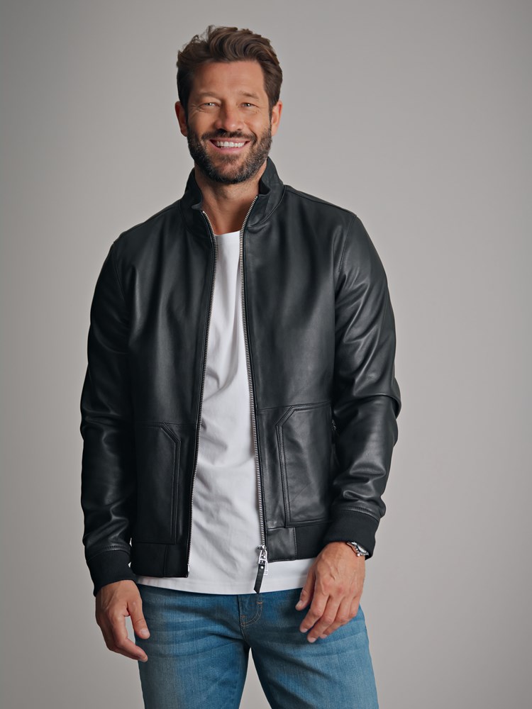 Como skinnjakke 7500862_CAB-MARIOCONTI-A22-Modell-Front_chn=match_9549.jpg_Front||Front