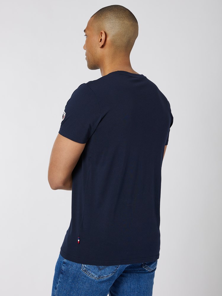 Benedict t-skjorte 7500977_EM6-JEANPAUL-W22-Modell-Back_7761_Benedict t-skjorte EM6.jpg_Back||Back