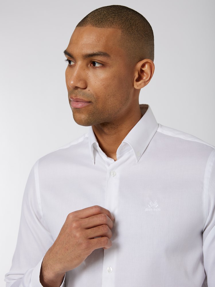 Peretti skjorte - slim fit 7501308_O68-JEANPAUL-W22-Modell-Front_5717_Peretti skjorte - slim fit O68 7502248.jpg_