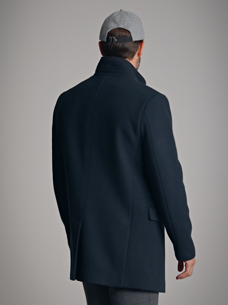 Casper ullfrakk 7501339_EM1-MarioConti-A22-modell-back.jpg_Back||Back