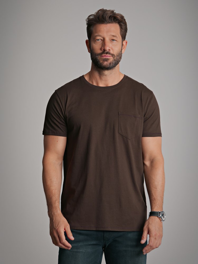 Bologna t-skjorte 7501349_AIR-MarioConti-A22-modell-front.jpg_Front||Front