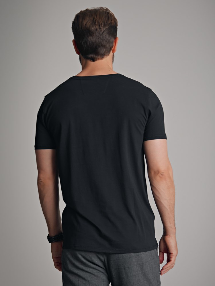 Bologna t-skjorte 7501349_CAB-MarioConti-A22-modell-back_Bologna t-skjorte CAB 7501349.jpg_Back||Back