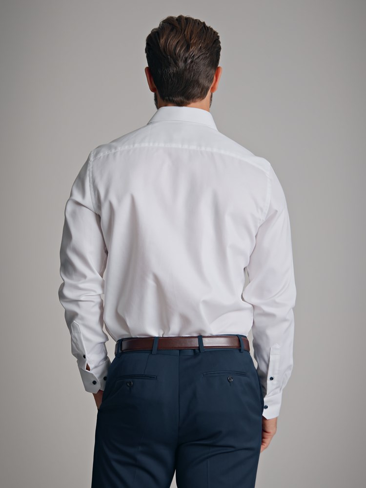 Vettore Skjorte 7501421_O68-MarioConti-A22-modell-back.jpg_Back||Back