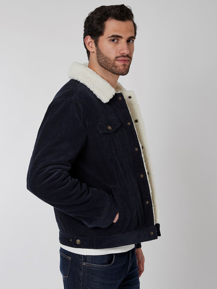 Cord trucker 7501502_EM1-HENRYCHOICE-A22-Modell-Left_chn=boys_5709_Cord trucker EM1.jpg_Left||Left