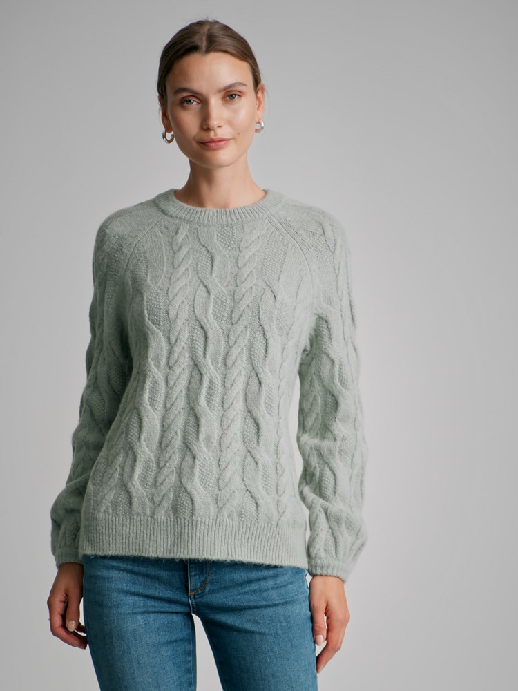 Alivia genser 7501569_GIV-VAVITE-W22-Modell-Front_chn=match_2588_Alivia genser GIV_Alivia genser GIV 7501569.jpg_Front||Front