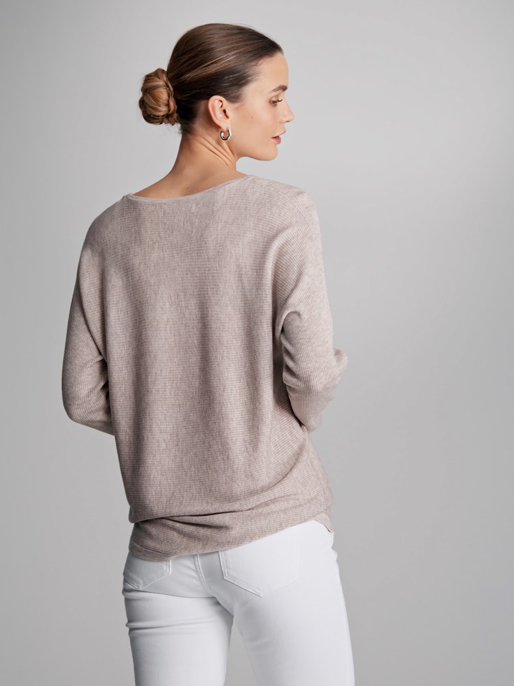 Mona genser 7501782_AEZ-MARIEPHILIPPE-S23-Modell-Back_chn=match_4678_Mona genser AEZ 7501782.jpg_Back||Back