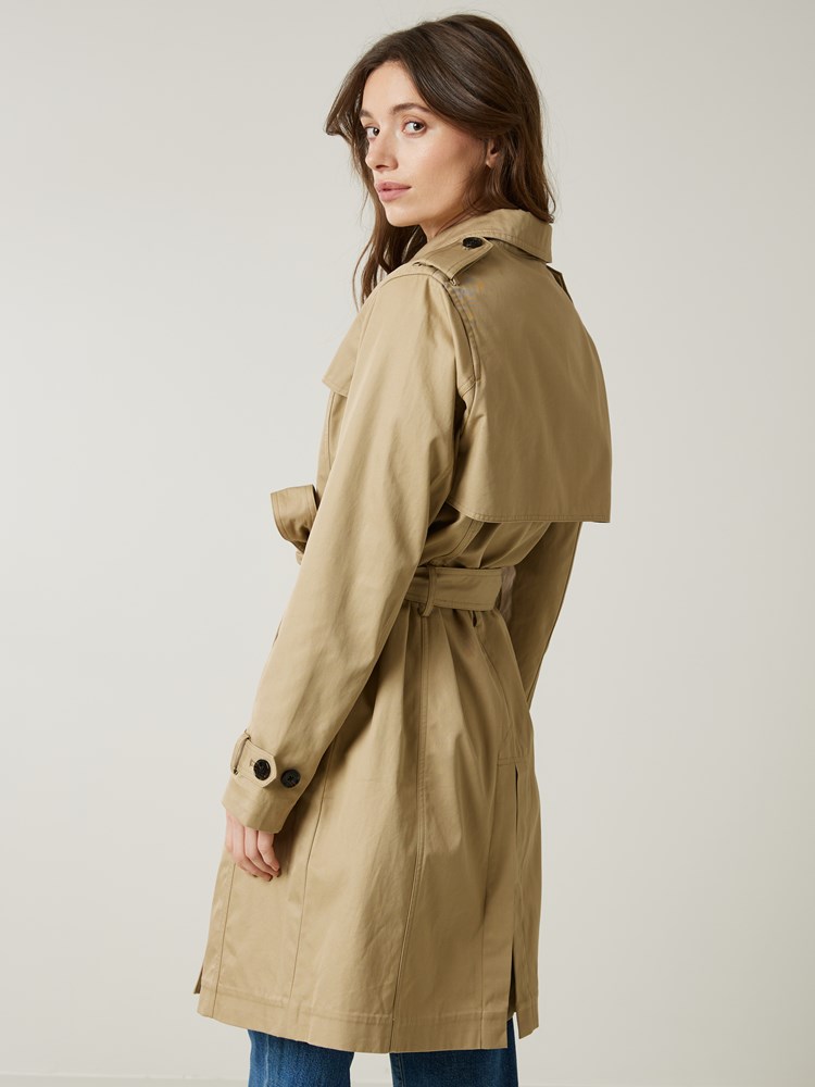 Premier trench 7501784_GMM-JEANPAUL-S23-Modell-Front_1223_Premier trench ABX 7503451.jpg_