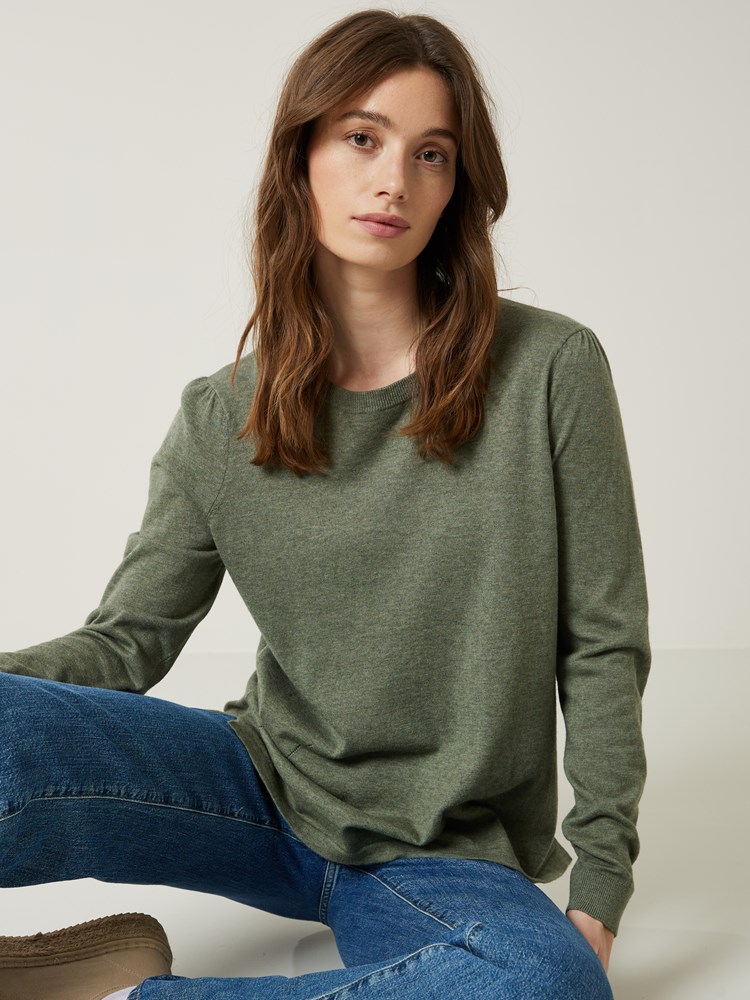 Agnes genser 7501784_GMM-JEANPAUL-S23-Modell-Front_3434_Agnes genser GMM 7501784.jpg_Front||Front