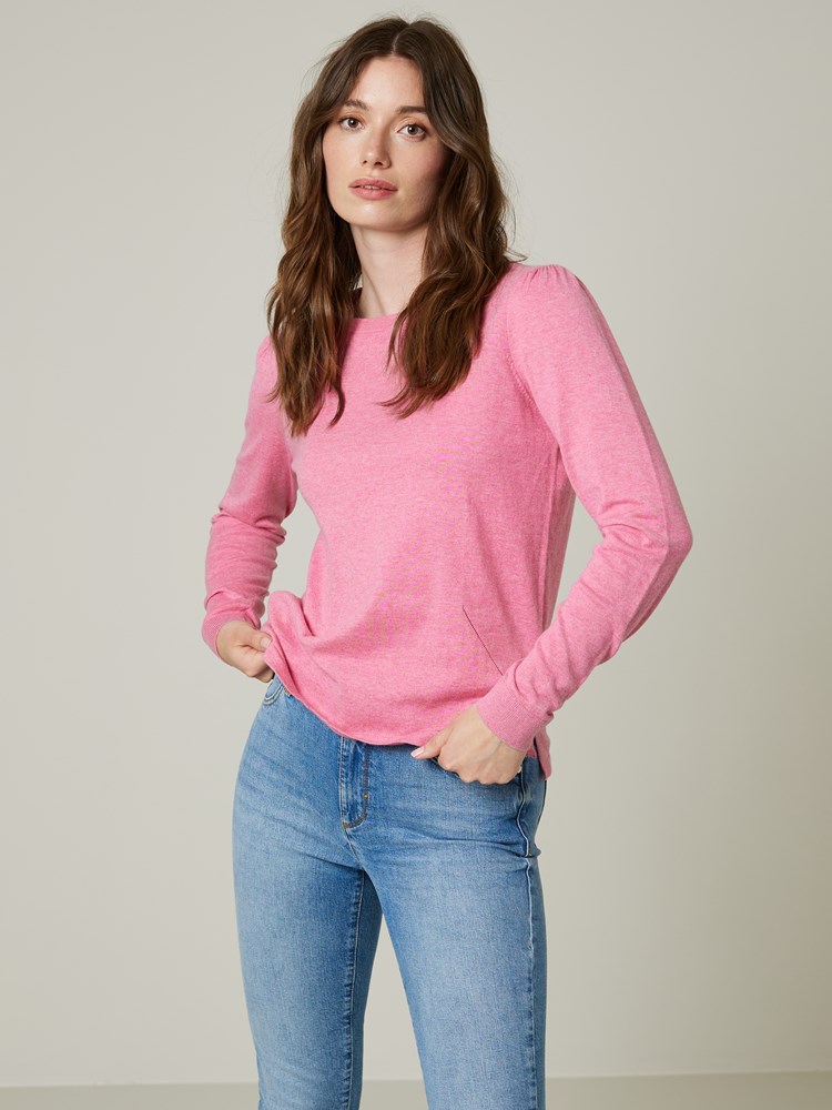 Agnes genser 7501784_MQX-JEANPAUL-S23-Modell-Front_5537_Agnes genser MQX 7501784.jpg_Front||Front