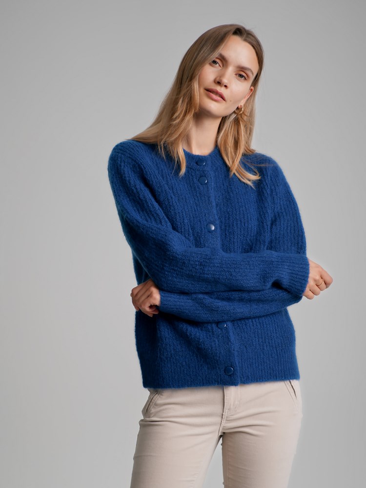 Miralina cardigan 7501848_EGA-MARIEPHILIPPE-W22-Modell-Front_chn=match_5514_Miralina cardigan EGA_Miralina cardigan EGA 7501848.jpg_Front||Front