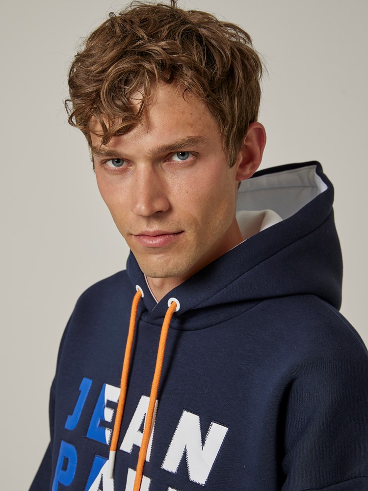 Zeno hettegenser 7501940_EM6-JEANPAUL-S23-Modell-Front_7737_Zeno hettegenser EM6.jpg_Front||Front