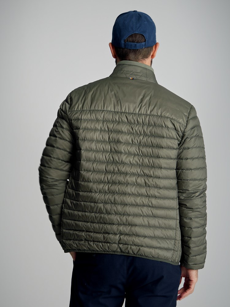 Gilman dunjakke 7502032_GLS-REDFORD-S23-Modell-Back_chn=match_7110.jpg_Back||Back