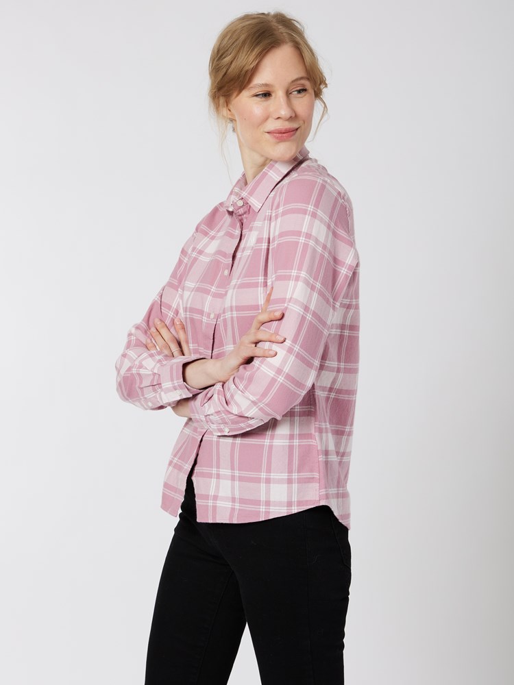 Manon flanellskjorte 7502207_MNX-JEANPAUL-W22-Modell-Front_162_Manon flanellskjorte MNX_Manon flanellskjorte MNX 7502207.jpg_Front||Front