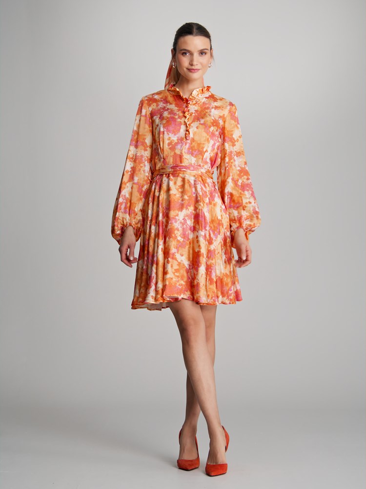 Ann kjole 7502325_MKX-MARIEPHILIPPE-S23-Modell-Front_chn=match_8547_Ann kjole MKX 7502325.jpg_Front||Front