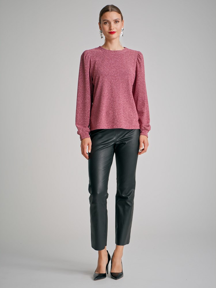 Emiko glittertopp 7502326_MUB-DONNA-W22-Modell-Front_chn=match_1098_Emiko glittertopp MUB_Emiko glittertopp MUB 7502326.jpg_Front||Front