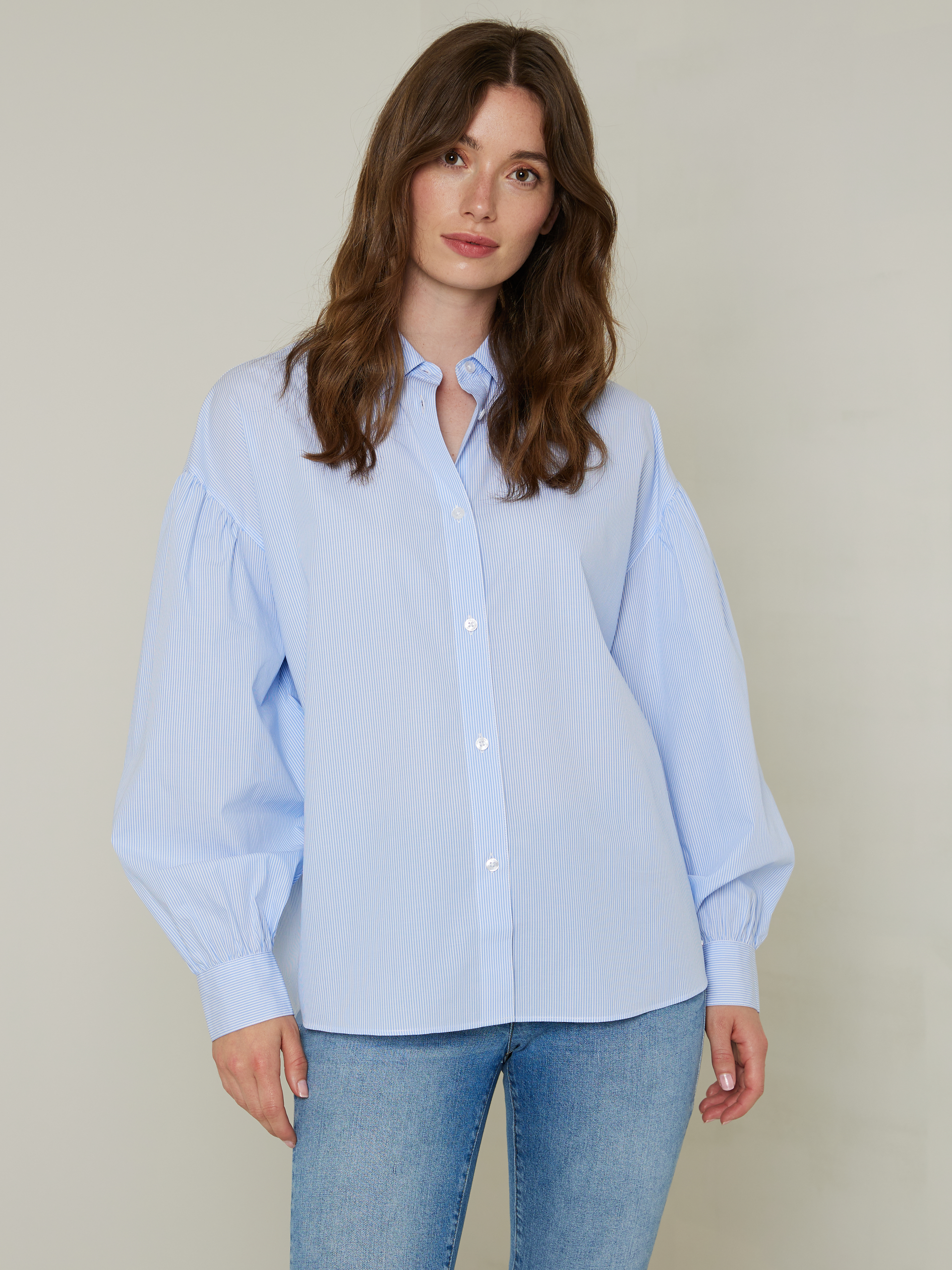 Kathy stripet skjorte 7502382_EN3-JEANPAUL-S23-Modell-Front_7961_Kathy stripet skjorte EN3 7502382.jpg_Front||Front
