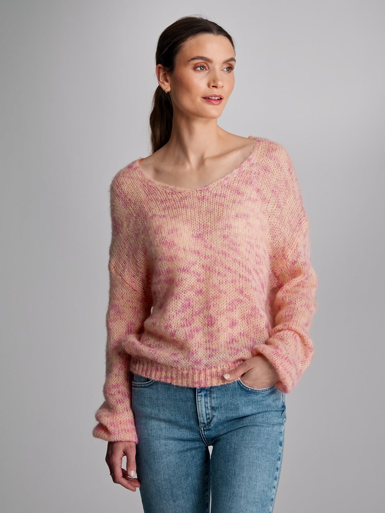 Sanna genser 7502598_MKX-MARIEPHILIPPE-S23-Modell-Front_chn=match_9736_Sanna genser MKX 7502598.jpg_Front||Front
