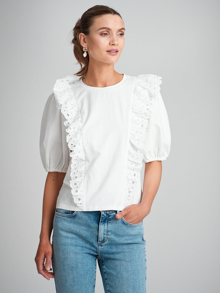 Lily topp 7502665_O68-VAVITE-H23-Modell-Front_chn=match_569_Lily topp O68_Lily topp O68 7502665.jpg_Front||Front