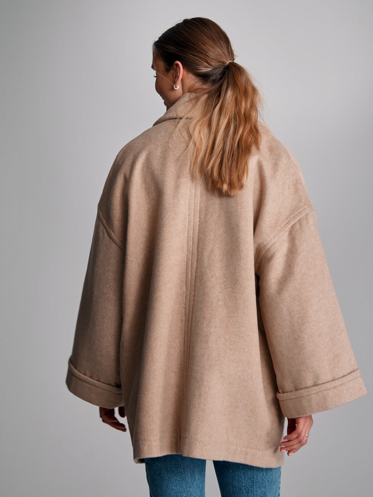Conetta jakke 7502686_A9S-DONNA-S23-Modell-Back_chn=match_1072_Conetta jakke A9S 7502686.jpg_Back||Back