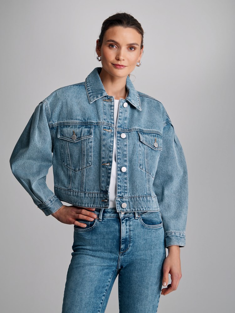 Aiko denimjakke 7502732_DAB-DONNA-S23-Modell-Front_chn=match_6553_Aiko denimjakke DAB_Aiko denimjakke DAB 7502732.jpg_Front||Front