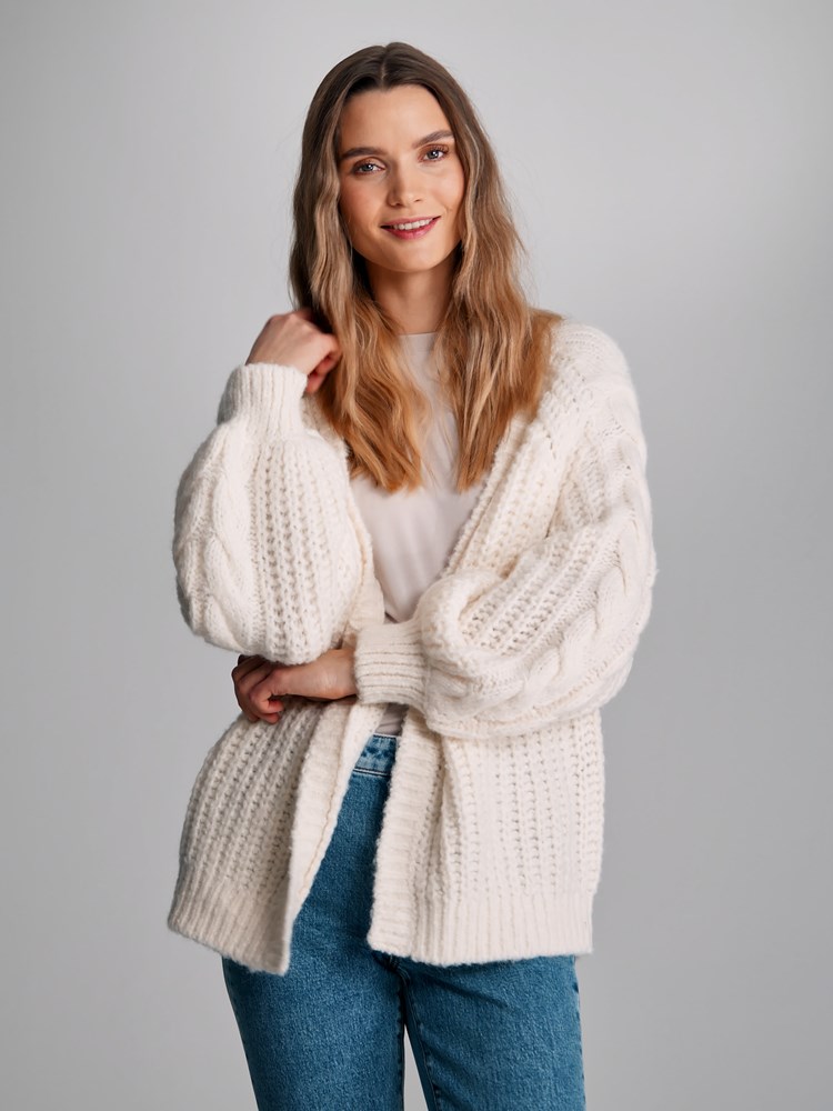 Lina cardigan 7502804_O79-DONNA-S23-Modell-Front_chn=match_5571_Lina cardigan O79 7502804.jpg_Front||Front