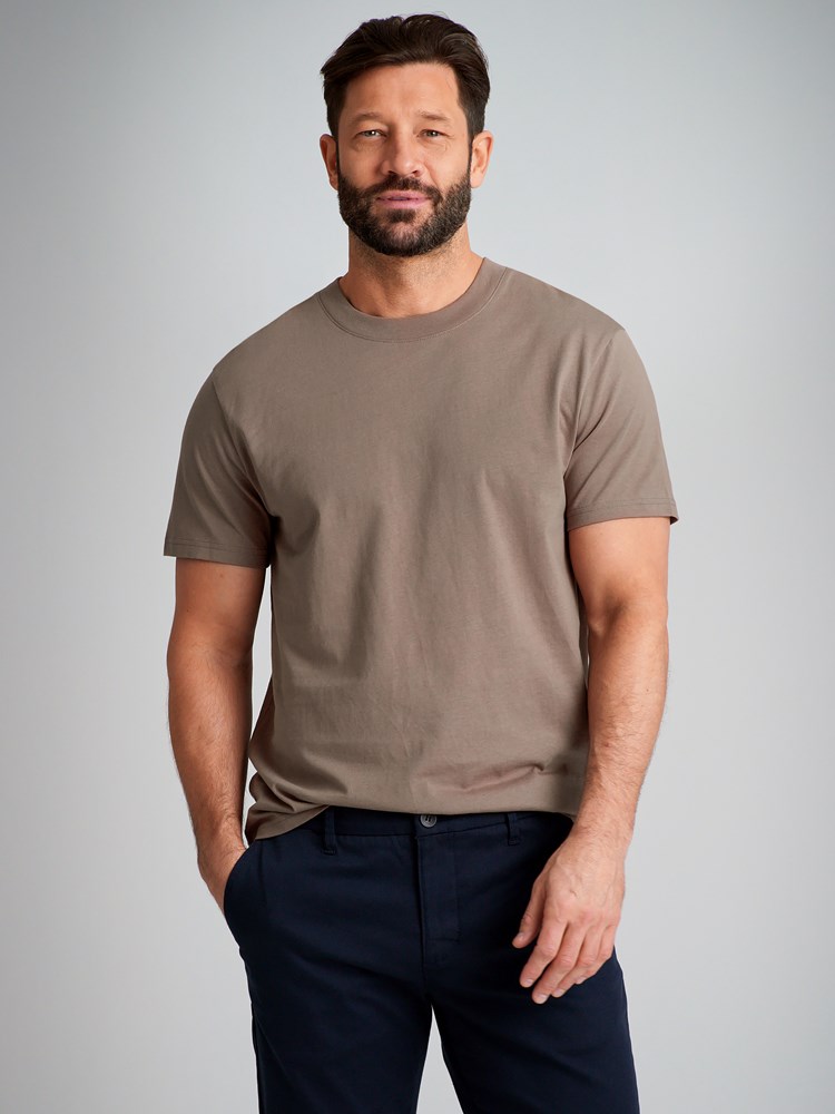 Bono t-skjorte 7502848_AGP-MARIOCONTI-S23-Modell-Front_chn=match_7656.jpg_Front||Front