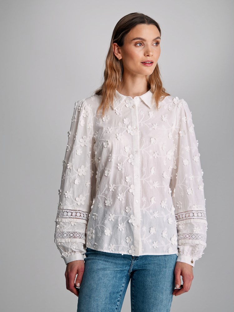 Tonje bluse 7502948_O68-MARIEPHILIPPE-S23-Modell-Front_chn=match_5147_Tonje bluse O68 7502948.jpg_Front||Front