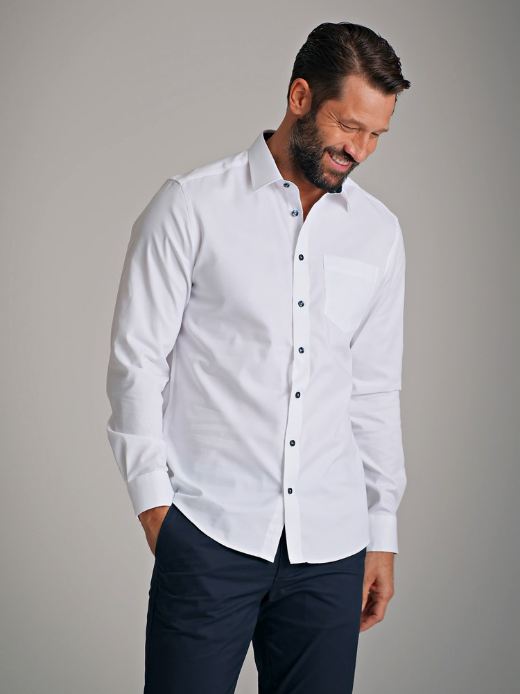 Drøbak skjorte 7502951_OAA-ALVO-A22-Modell-Front.jpg_Front||Front
