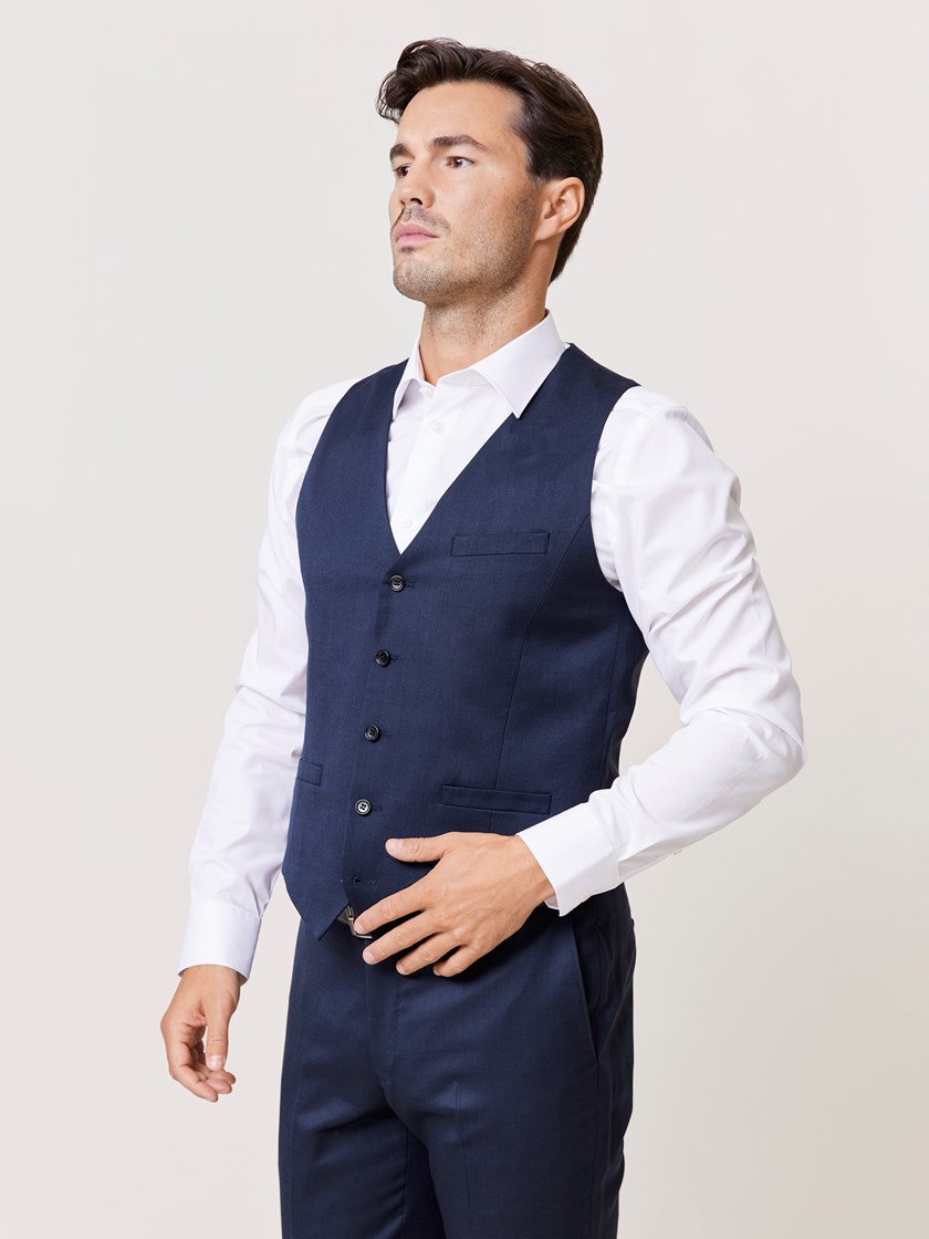7503046 EM1 7503046_EM1-MARIOCONTI-NOS-Modell-Front_chn=match_8295_Donato Dario vest EM1.jpg_Front||Front