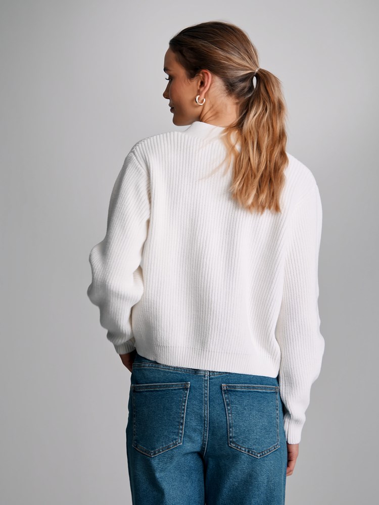 Yael cardigan 7503223_O79-DONNA-S23-Modell-Back_chn=match_4051_Yael cardigan O79 7503223.jpg_Back||Back