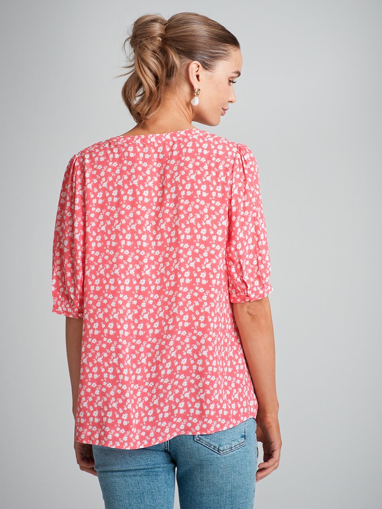 Ariel pufferm bluse 7503256_K3U-VAVITE-H23-Modell-Back_chn=match_366_Ariel pufferm bluse K3U 7503256.jpg_Back||Back