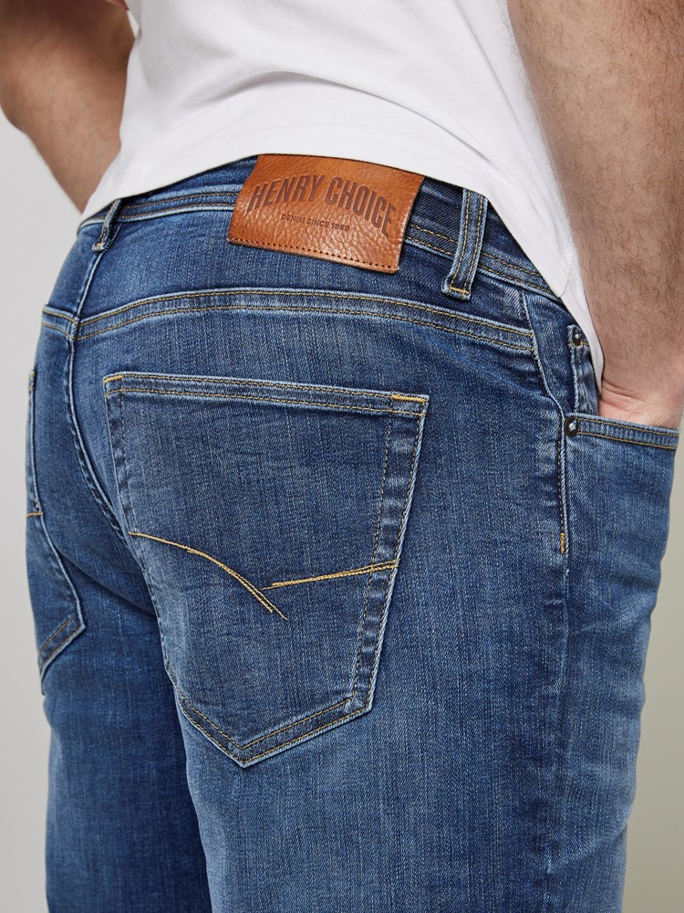 Regular Ralph hyper str. 7503413_DAD-HENRYCHOICE-S23-Modell-Front_chn=boys_7051_Regular Ralph hyper str. DAD.jpg_Front||Front