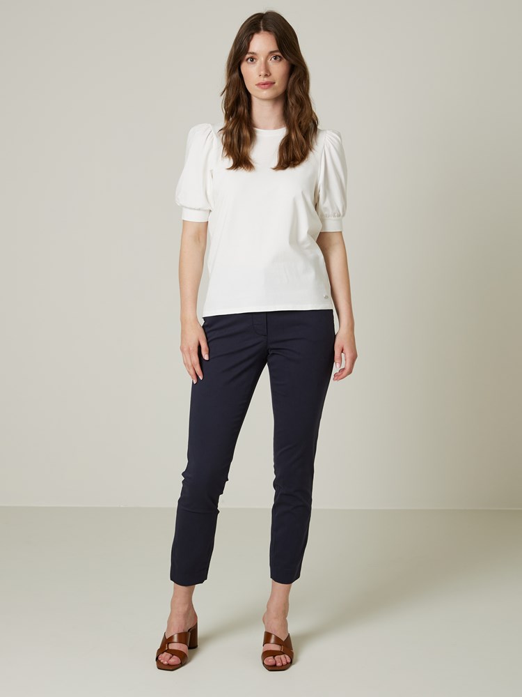 Belinda topp 7503458_O68-JEANPAUL-S23-Modell-Front_701_Belinda topp O68 7503458.jpg_Front||Front