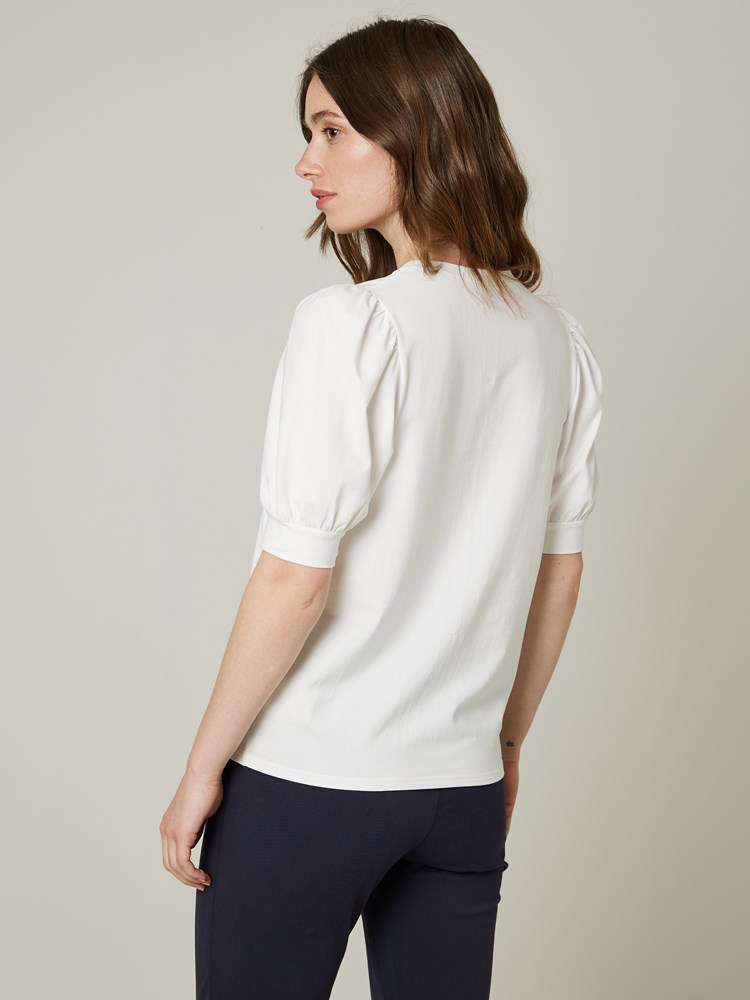 Belinda topp 7503458_O68-JEANPAUL-S23-Modell-Front_7918_Belinda topp O68 7503458.jpg_Front||Front