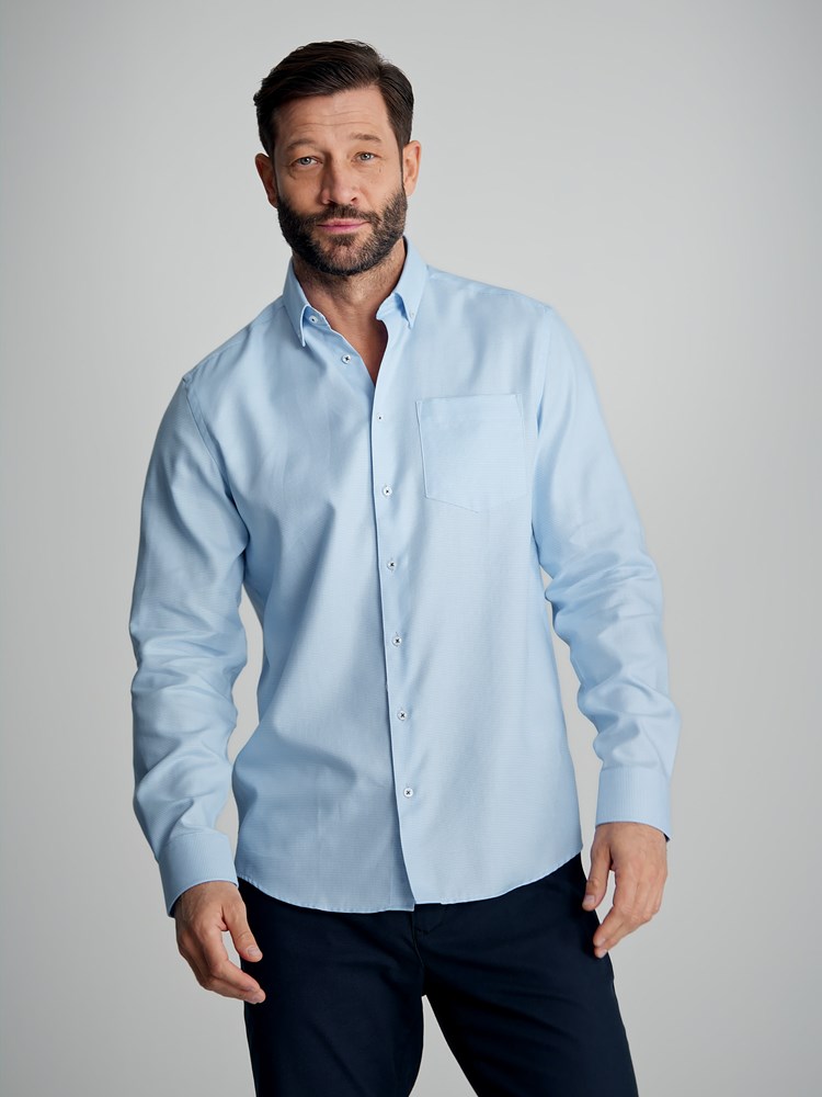 Larsen skjorte 7503539_EN3-ALVO-S23-Modell-Front_chn=match_6245.jpg_Front||Front