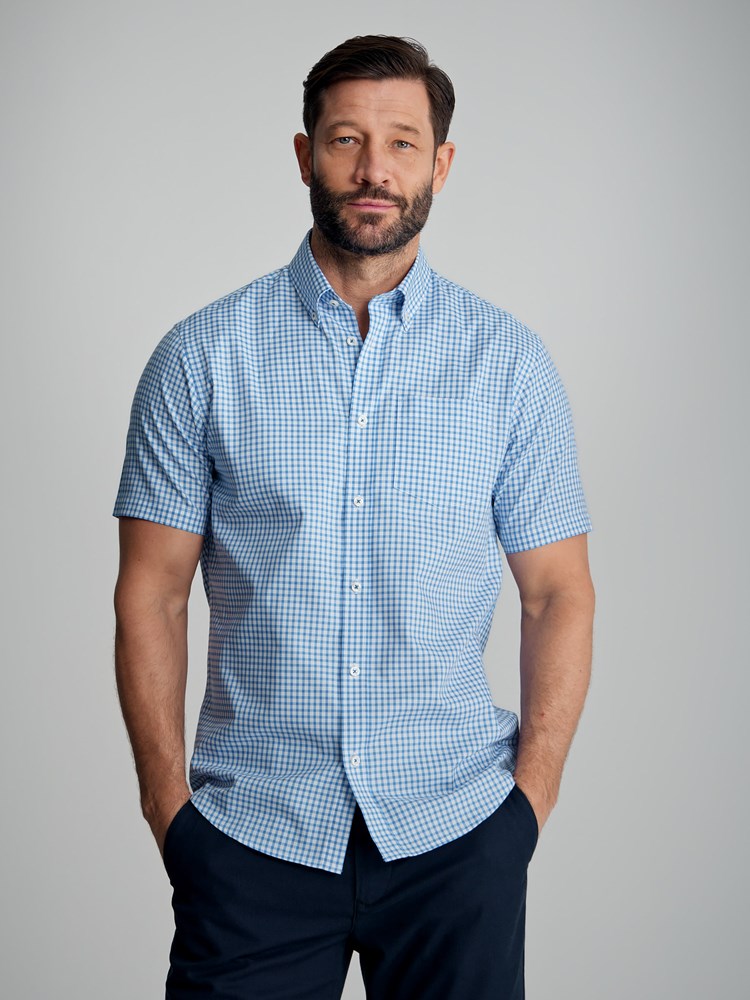 Linje skjorte 7503603_EMB-Alvo-S23-Modell-Front.jpg_Front||Front
