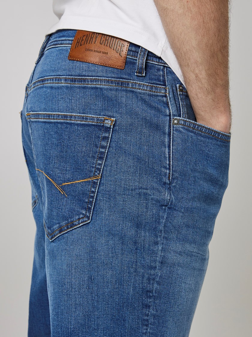 7503688 DAD 7503688_DAD-HENRYCHOICE-S23-Modell-Front_chn=boys_5633_Regular Rod blue comfort str. DAD.jpg_Front||Front
