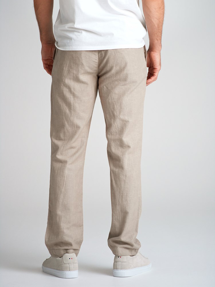 Forli chinos 7503739_I4Y-MARIOCONTI-S23-Modell-Back_chn=match_3679.jpg_Back||Back