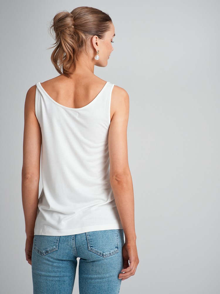 Tilde singlet 7503931_O79-VAVITE-H23-Modell-Back_chn=match_5149_Tilde singlet O79_Tilde singlet O79 7503931.jpg_Back||Back