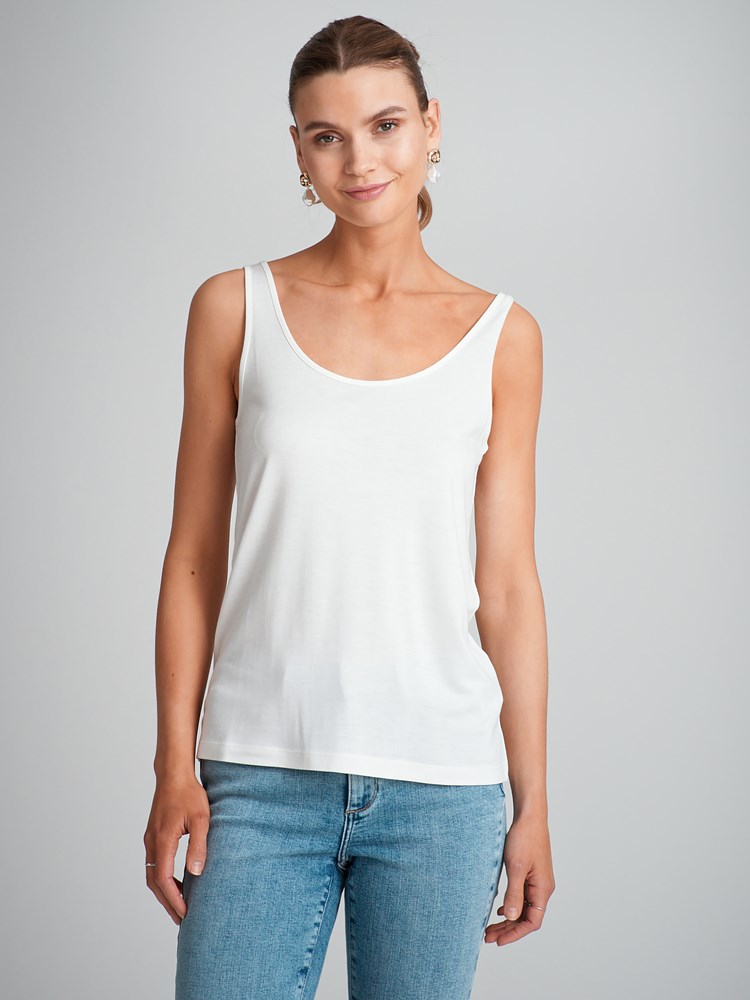 Tilde singlet 7503931_O79-VAVITE-H23-Modell-Front_chn=match_5149_Tilde singlet O79_Tilde singlet O79 7503931.jpg_Front||Front